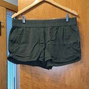 Maurcies dolphin shorts